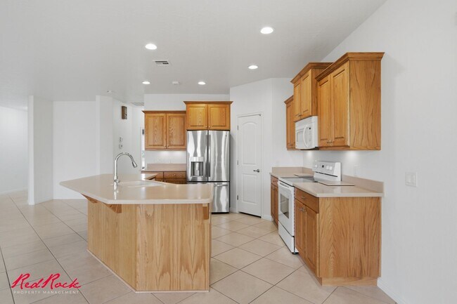 Building Photo - 1546 Morane Manor Dr