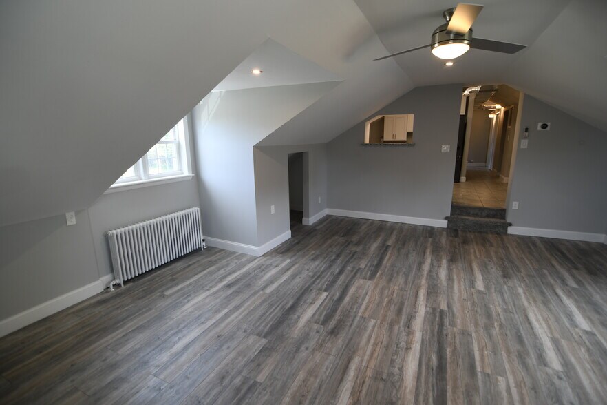 Living Room - 309 Old York Rd