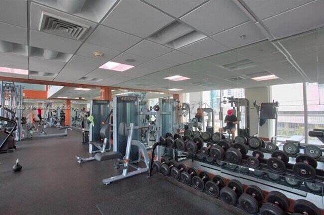 Building Photo - 41 SE 5th St