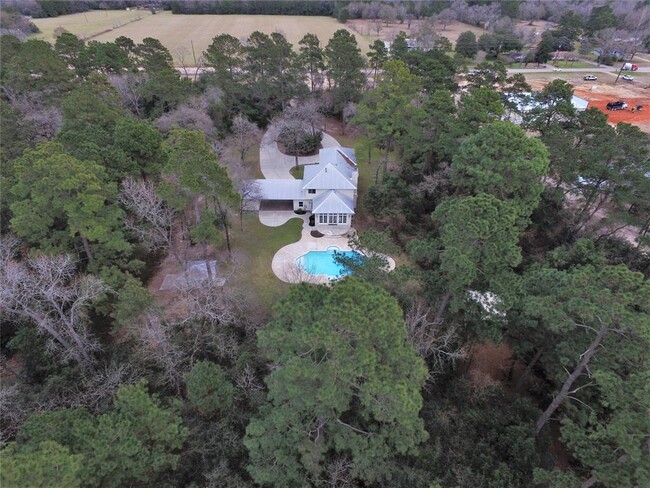 Building Photo - 2110 McCaleb Rd