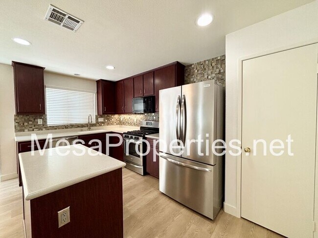 Building Photo - 11433 Mountain View Dr