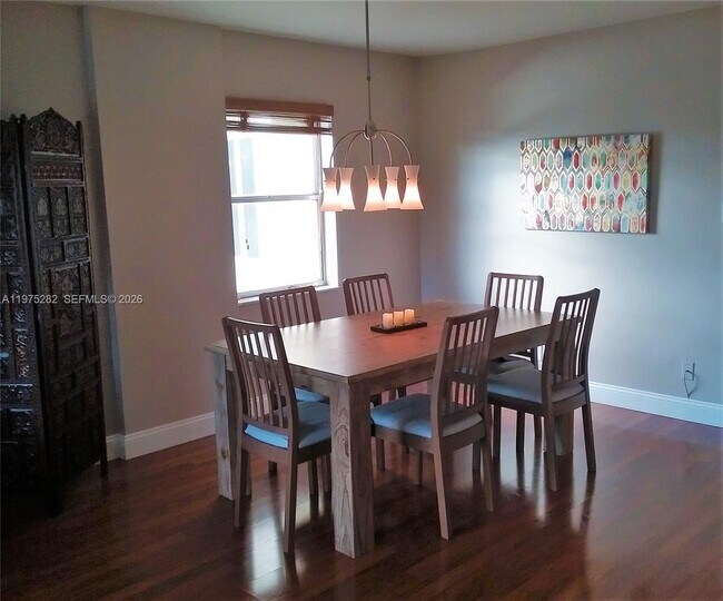 Building Photo - 401 Golden Isles Dr