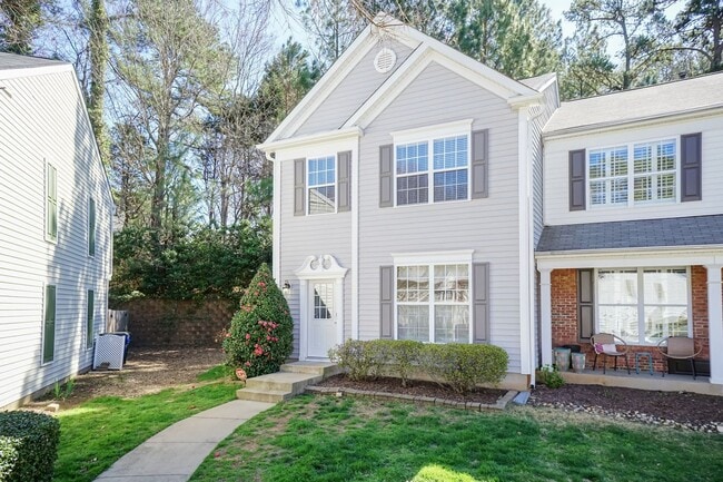 Building Photo - Beautifully Maintained Home!