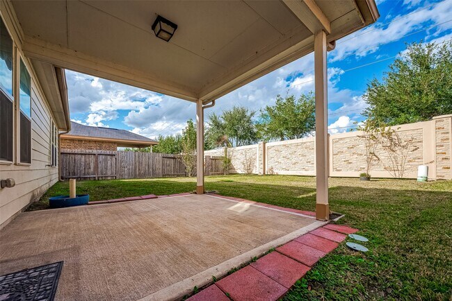 Building Photo - 18302 Mossy Creek Ln