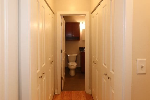 Building Photo - 650 W Wrightwood Ave