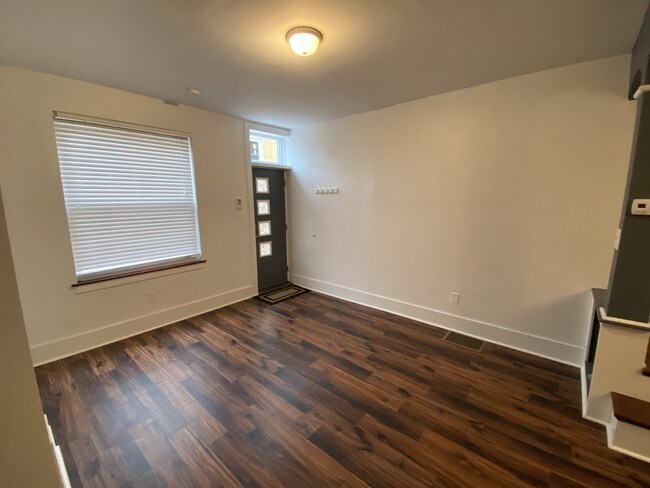 Building Photo - 1229 N Taney St