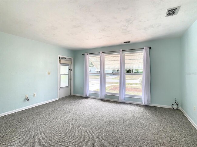 Building Photo - 22186 Catherine Ave