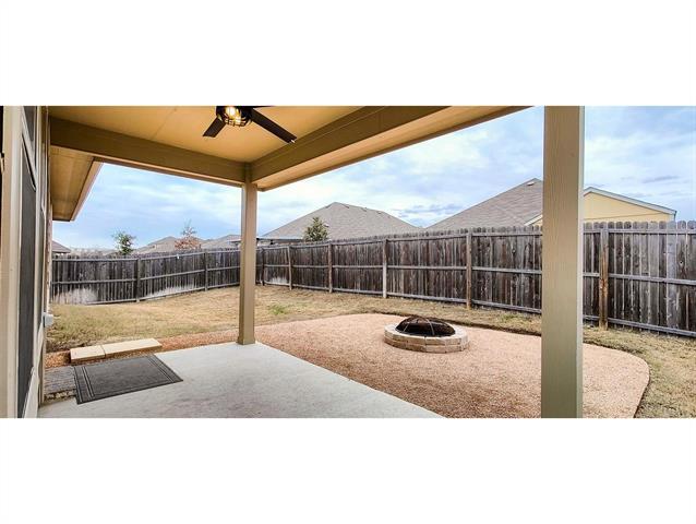 Building Photo - 1413 Trumpet Dr
