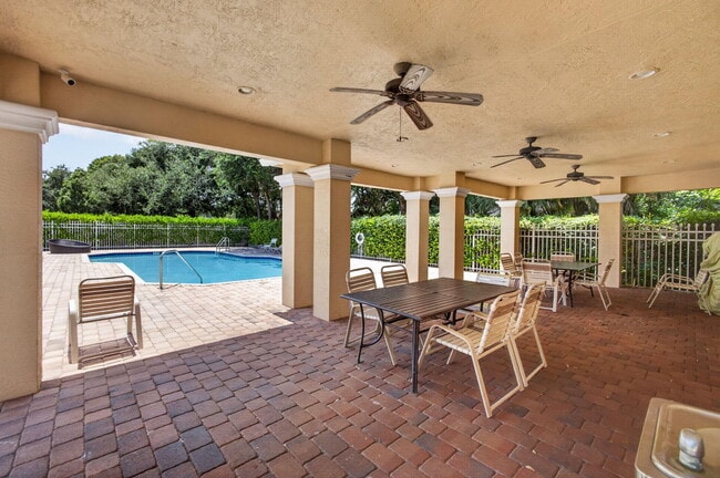 Building Photo - 9181 Villa Palma Ln