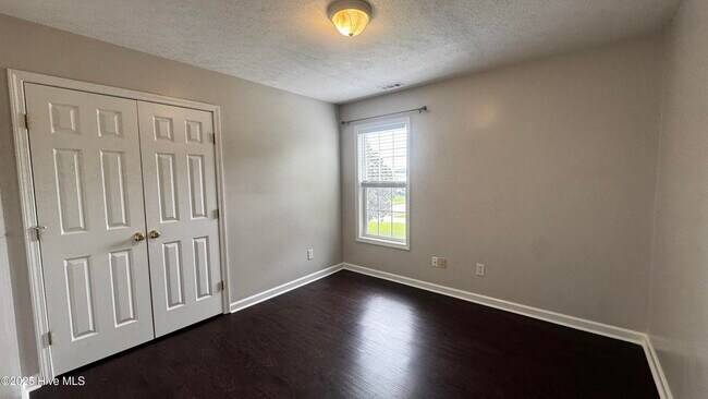 Building Photo - 232 Newport Drive