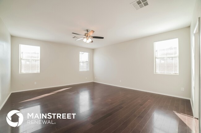 Building Photo - 15651 W Cameron Dr