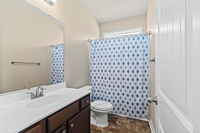 Building Photo - Holly Ridge Townhouse For Rent!
