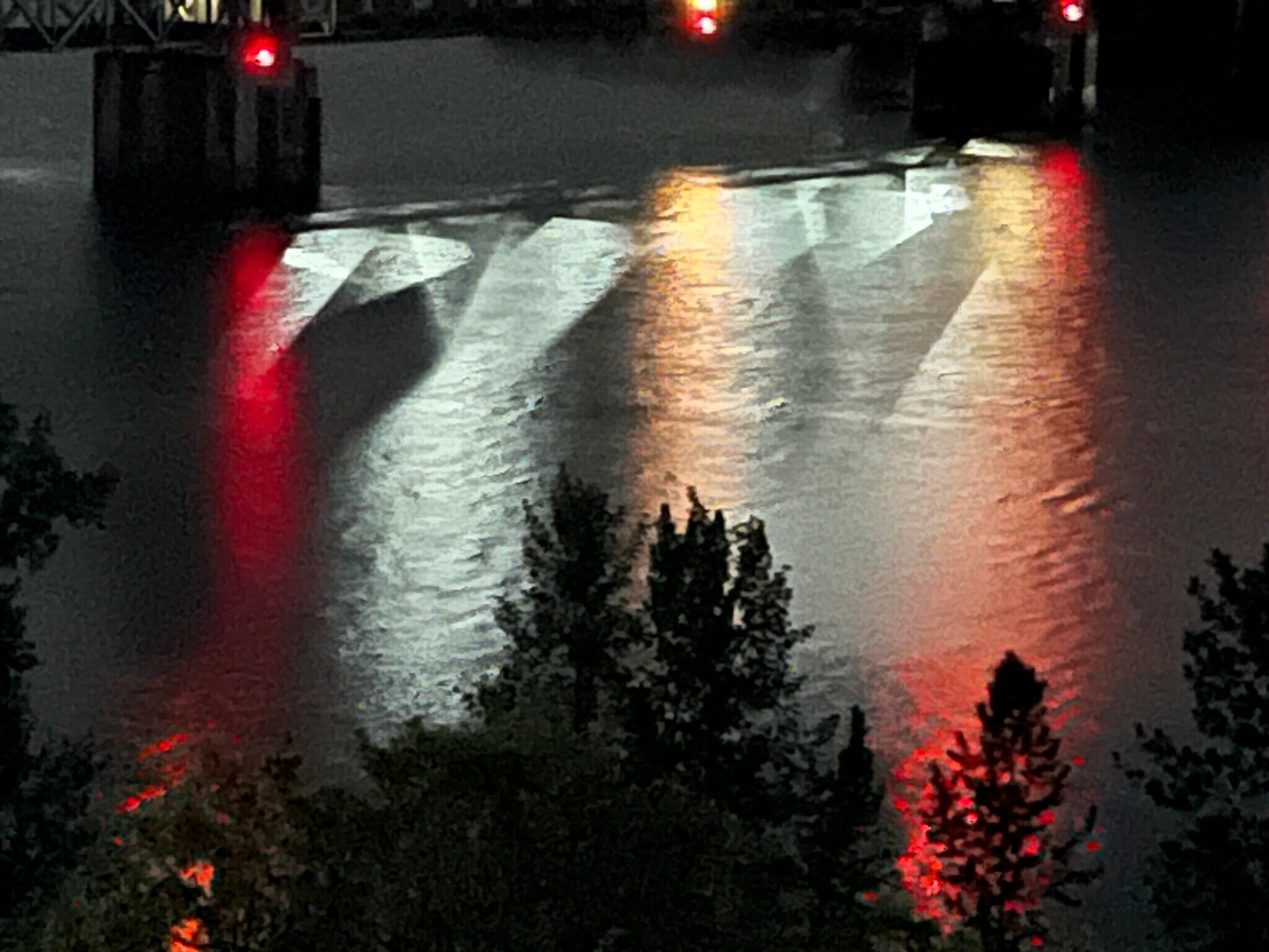 More bridge light reflexions. Light patterns constantly changing in response to wind and current. - 7511 N Edgewater Ave