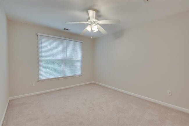 Building Photo - 6515 Fairgreen Dr