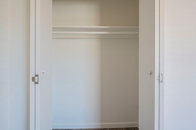 Building Photo - HALF OFF YOUR 1ST MONTHS RENT!!