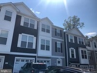 Building Photo - 219 Woodside Ave