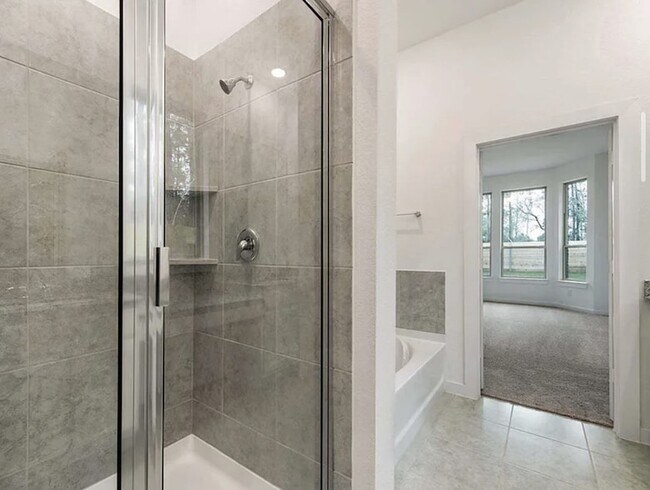 Building Photo - 17111 Crimson Crest Dr