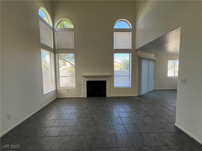 Building Photo - 8104 Hercules Dr