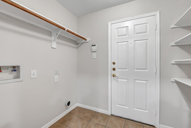 Building Photo - 14418 Cellini Dr