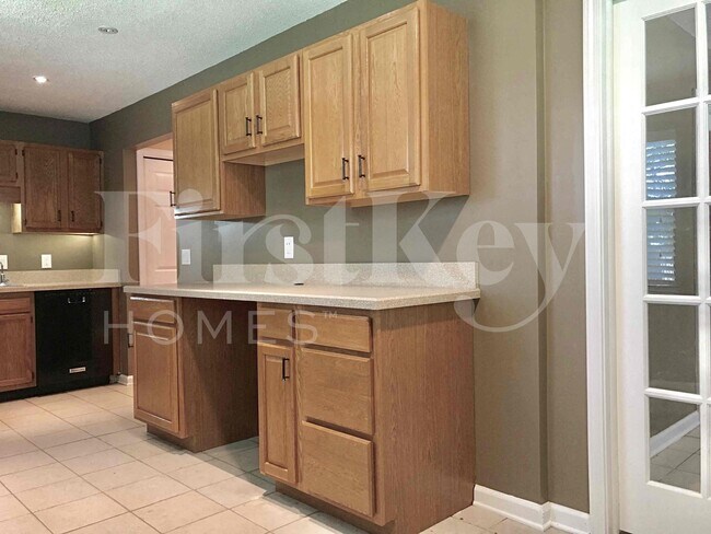 Building Photo - 10812 Carrington Ct