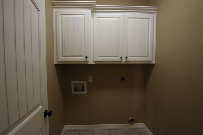 Building Photo - Gorgeous 3 Bed 2 Bath Home in Bullard! Coming Soon!