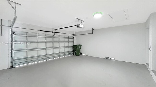 Building Photo - 600 Stanton Dr