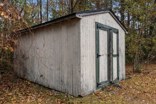 Building Photo - Welcome to Brookstone!