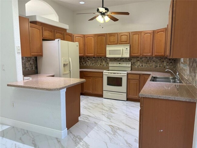 Building Photo - 1150 Creekview Ct