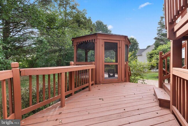 Building Photo - 5871 Paine Run Pl