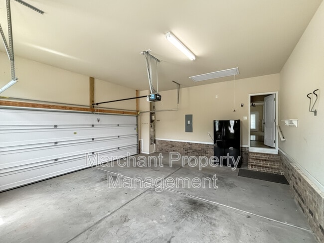 Building Photo - 159 Waltzing Vine Ln