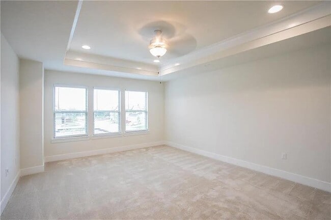 Building Photo - 13901 Eucalyptus Bnd