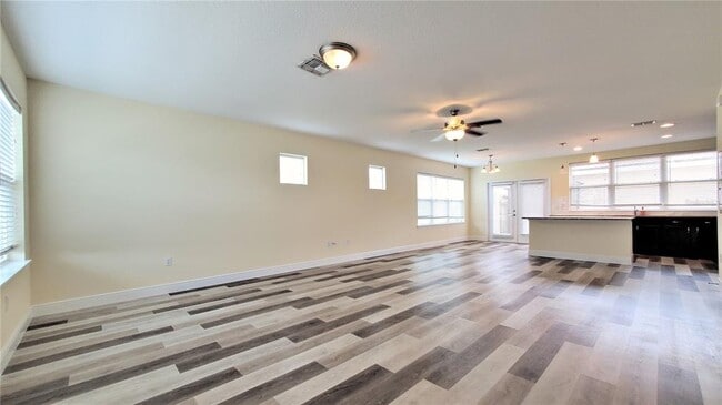 Building Photo - 3118 Camino Real Dr N