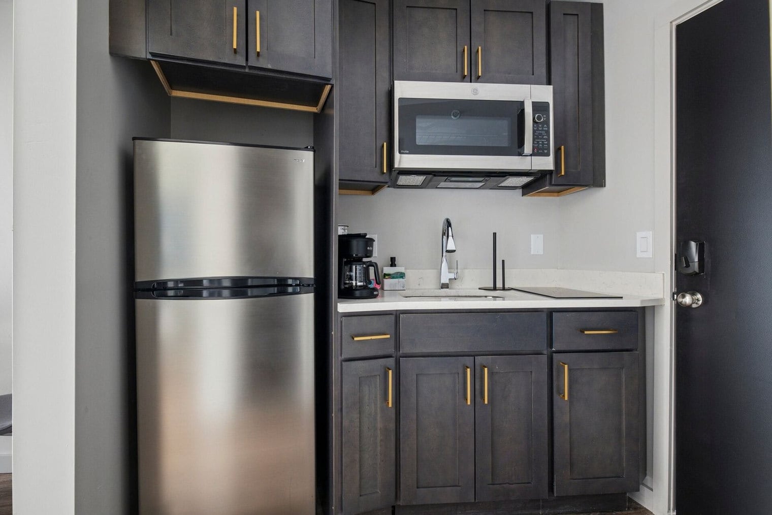 Building Photo - 89 Cottage St