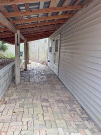 Building Photo - Budget Friendly!!