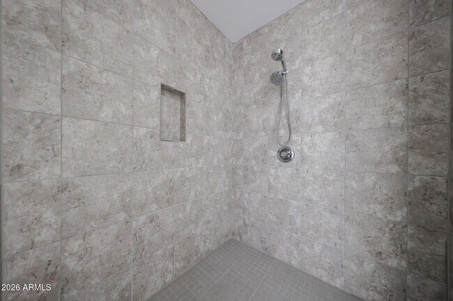 Building Photo - 2511 W Queen Creek Rd