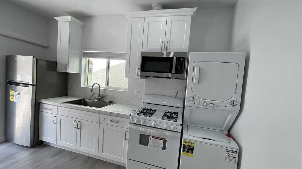 Building Photo - 4354 138th St