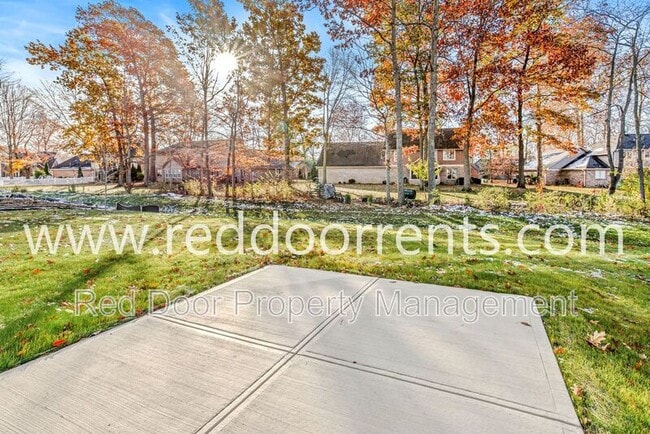 Building Photo - 6903 Oakdale Ln