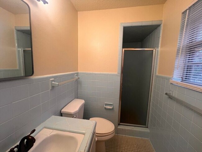 Building Photo - 6709 Sandpiper Dr