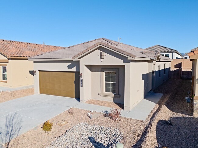 Building Photo - 3941 Soledad