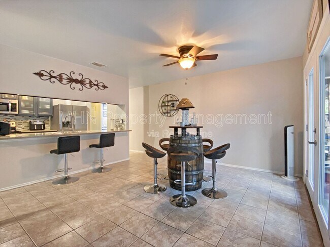 Building Photo - 9609 Woodland Hills