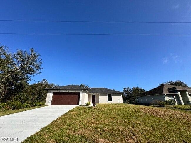 Building Photo - 3017 37th St W