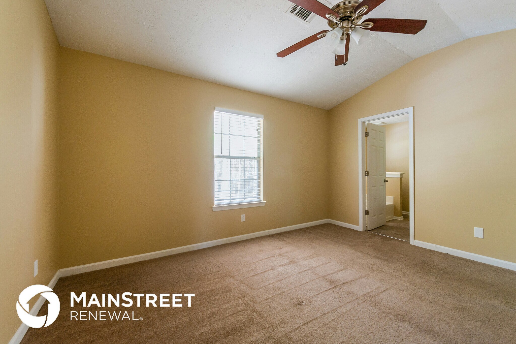 Building Photo - 6805 Silver Maple Dr