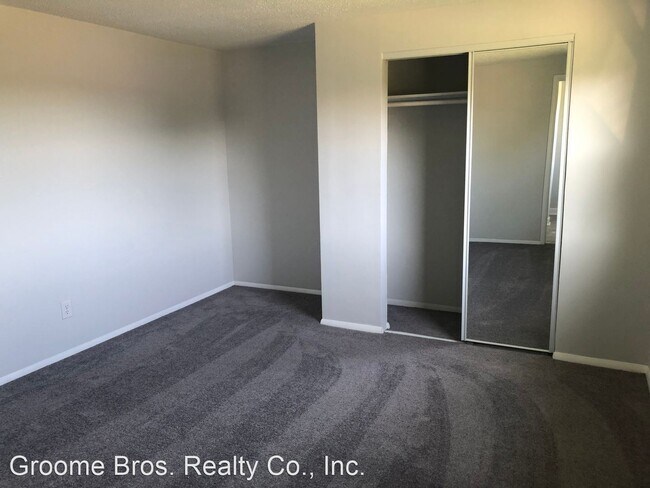 Building Photo - 3 br, 1.5 bath House - 6327 Queens Lace Ci...