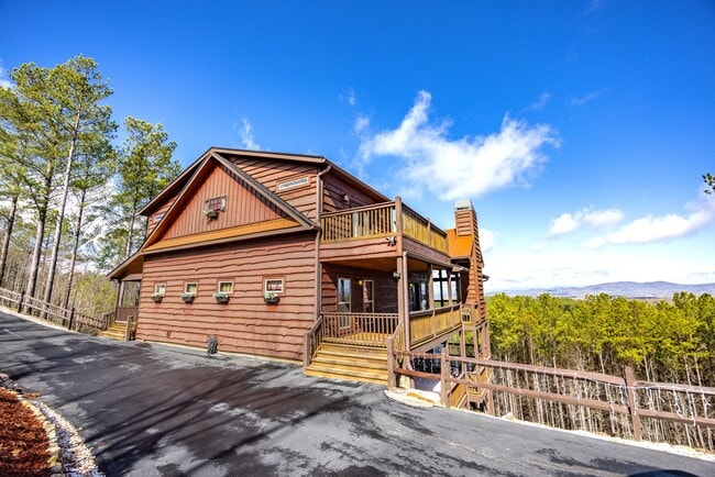 Primary Photo - 921 Ridge Peak Dr