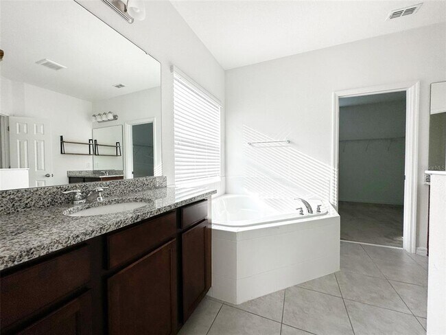 Building Photo - 1450 Juniper Hammock St