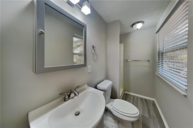 Building Photo - 455 Sheringham Ct