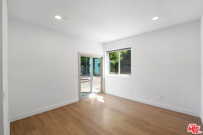 Building Photo - 24228 Dry Canyon Cold Creek Rd