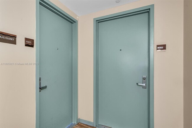 Building Photo - 50 Biscayne Blvd