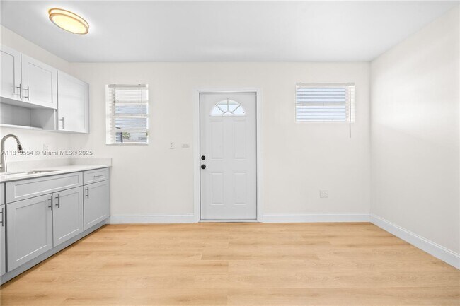 Building Photo - 10521 SW 184th St