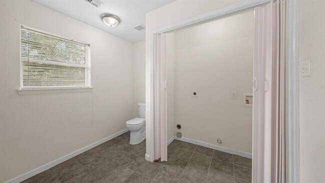 Building Photo - 2216 Avenue F